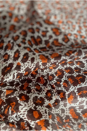 leopardmintas-spanyolbarna-narancsvoros-sal-selyem- leopardmintas-spanyolbarna-narancsvoros-sal-selyem-