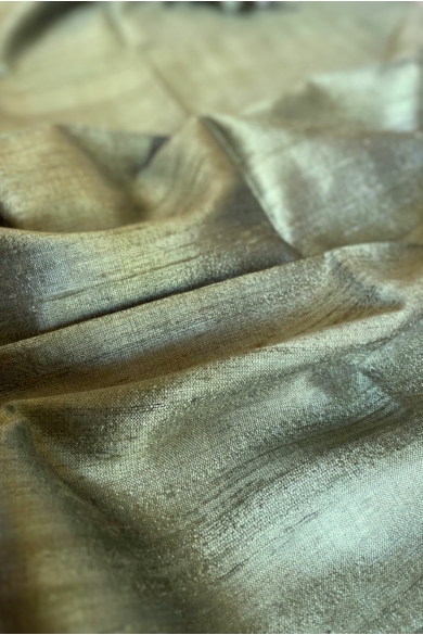 100% valódi hernyóselyem cipruszöld színű nyers selyem sál