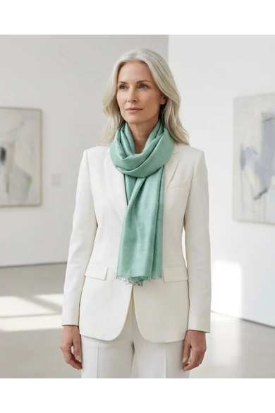 100% valódi hernyóselyem mentazöld színű nyers selyem sál