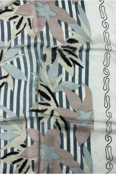 Gyöngyházfehér alapon mintás 100% valódi hernyóselyem sál 50x180cm
