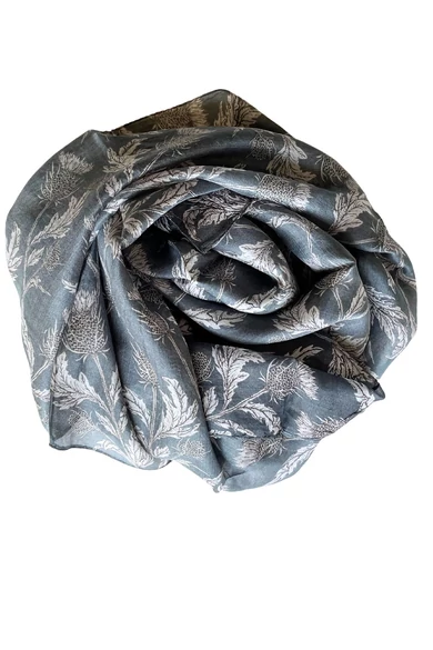 Delfinszürke alapon mintás 100% valódi hernyóselyem sál 50x180cm