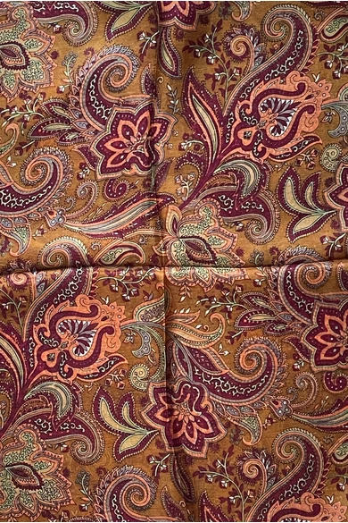 Teakfa alapon paisley mintás 100% valódi hernyóselyem sál 50x180 cm