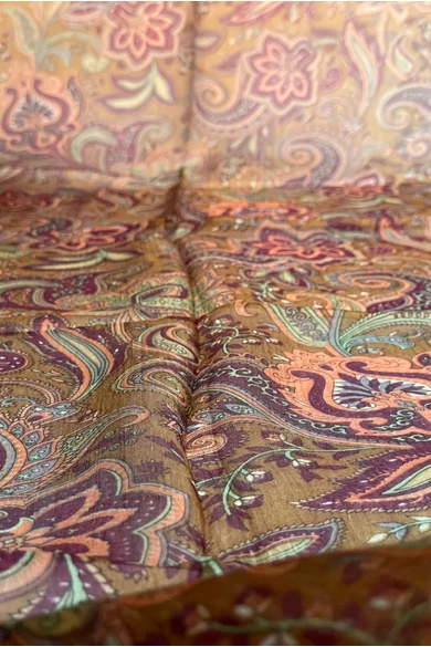 Teakfa alapon paisley mintás 100% valódi hernyóselyem sál 50x180 cm